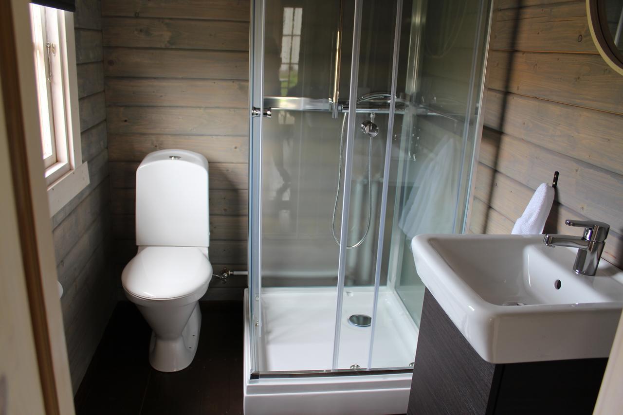 Lonsa Guesthouse Akureyri Bagian luar foto