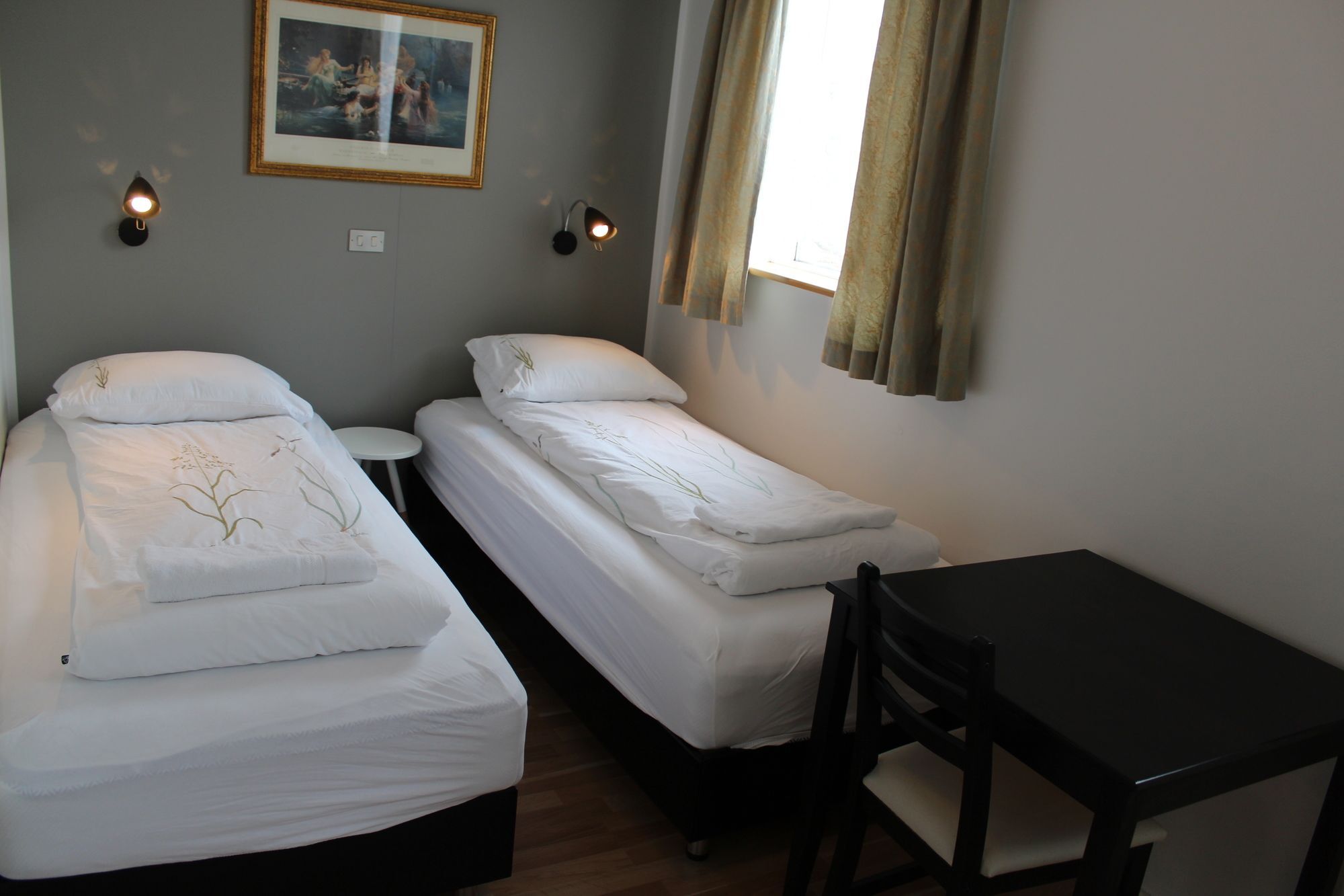 Lonsa Guesthouse Akureyri Bagian luar foto