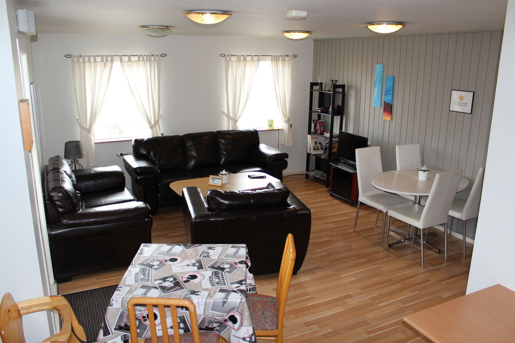 Lonsa Guesthouse Akureyri Bagian luar foto